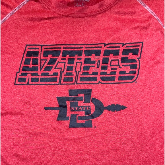 San Diego State University Aztecs Pullover Performance Red Tee Shirt Boys 8 / 10 - Picture 3 of 3